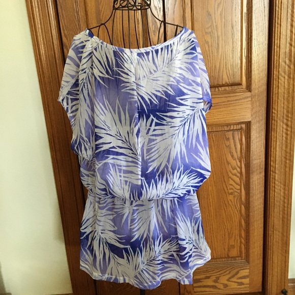 Cute and lightweight Swim Cute Coverup NWOT - Picture 6 of 8